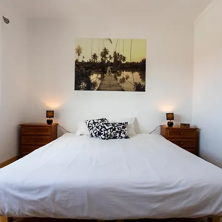 Daire Sunny Place- Walking Distance To The Beach *